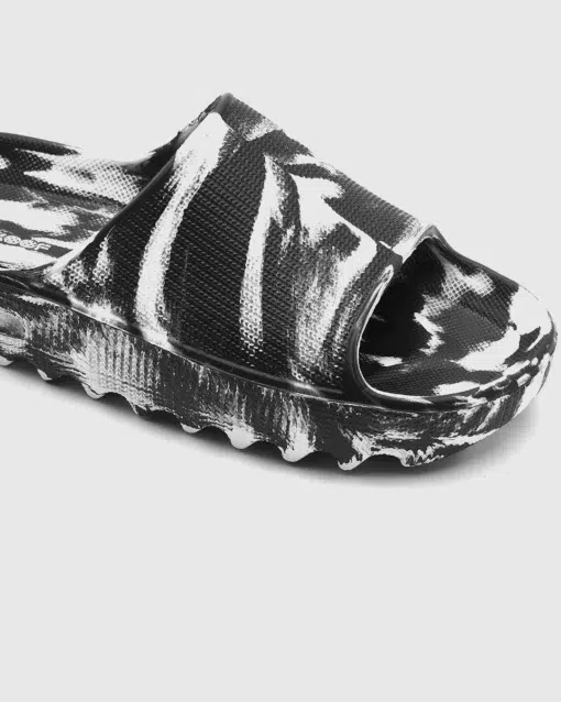Stylish Zig Zag Printed Sliders in Black & White - Image 6